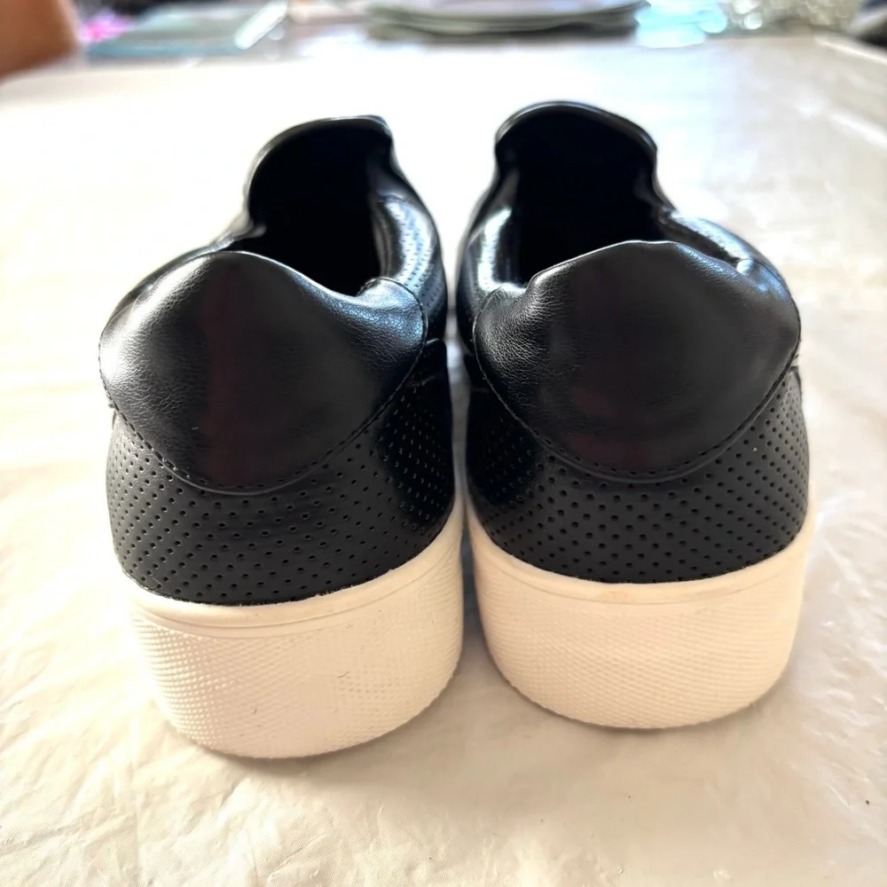 JustFab Eloise Black Platform Sneaker perforated leather SZ 10 NWOT
